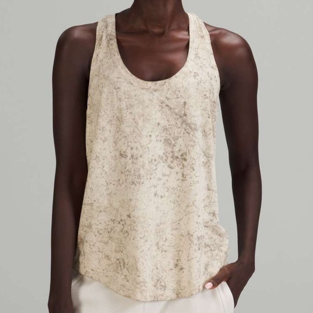 Women’s 6 Lululemon Love Tank Top
Cirrus Wash White Opal Raw Linen Rover